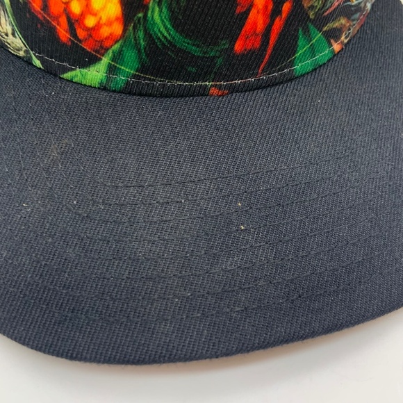 DC Comics Superheros All Over Print Polyester/Acrylic/Wool Snapback Hat - Picture 6 of 16